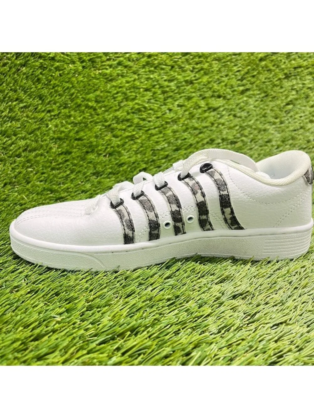 K-Swiss Court Pro II Leopard Womens Size 6 White Black Athletic Shoes Sneakers